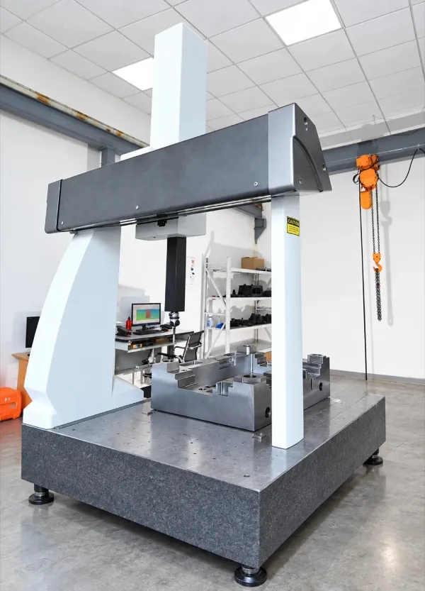 Coordinate measuring machine in the quality inspection lab